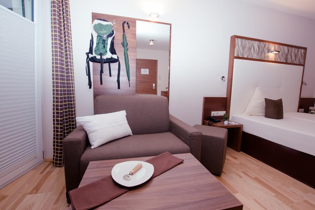 סרפהאוס Hotel Jennys Schloessl מראה חיצוני תמונה